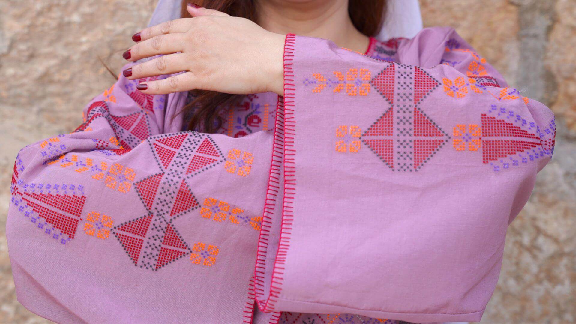 Cover image for The Digital Craftswoman - Rewriting Heritage Crafts